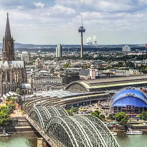 https://holiday-inn-express-cologne-troisdorf.dusseldorf-hotel.net